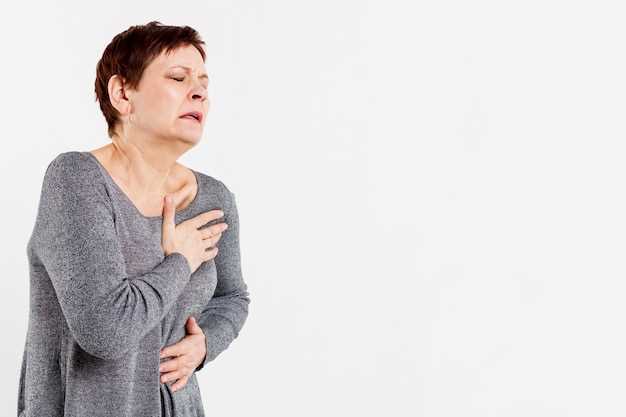 Остеохондроз позвоночника: причина боли в середине груди